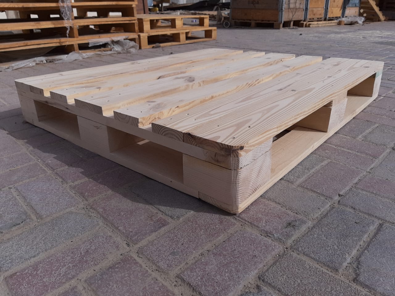 wooden pallet side view